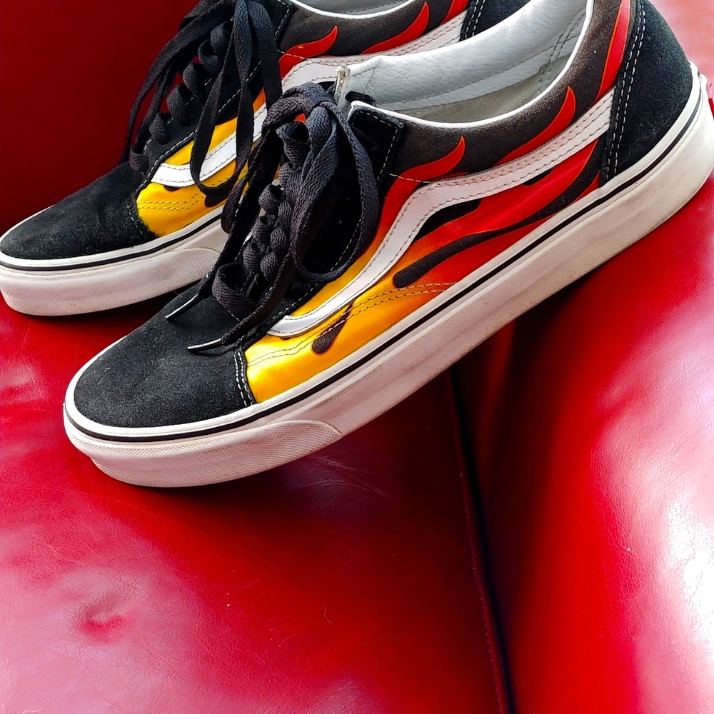 VANS FLAME Sneakers